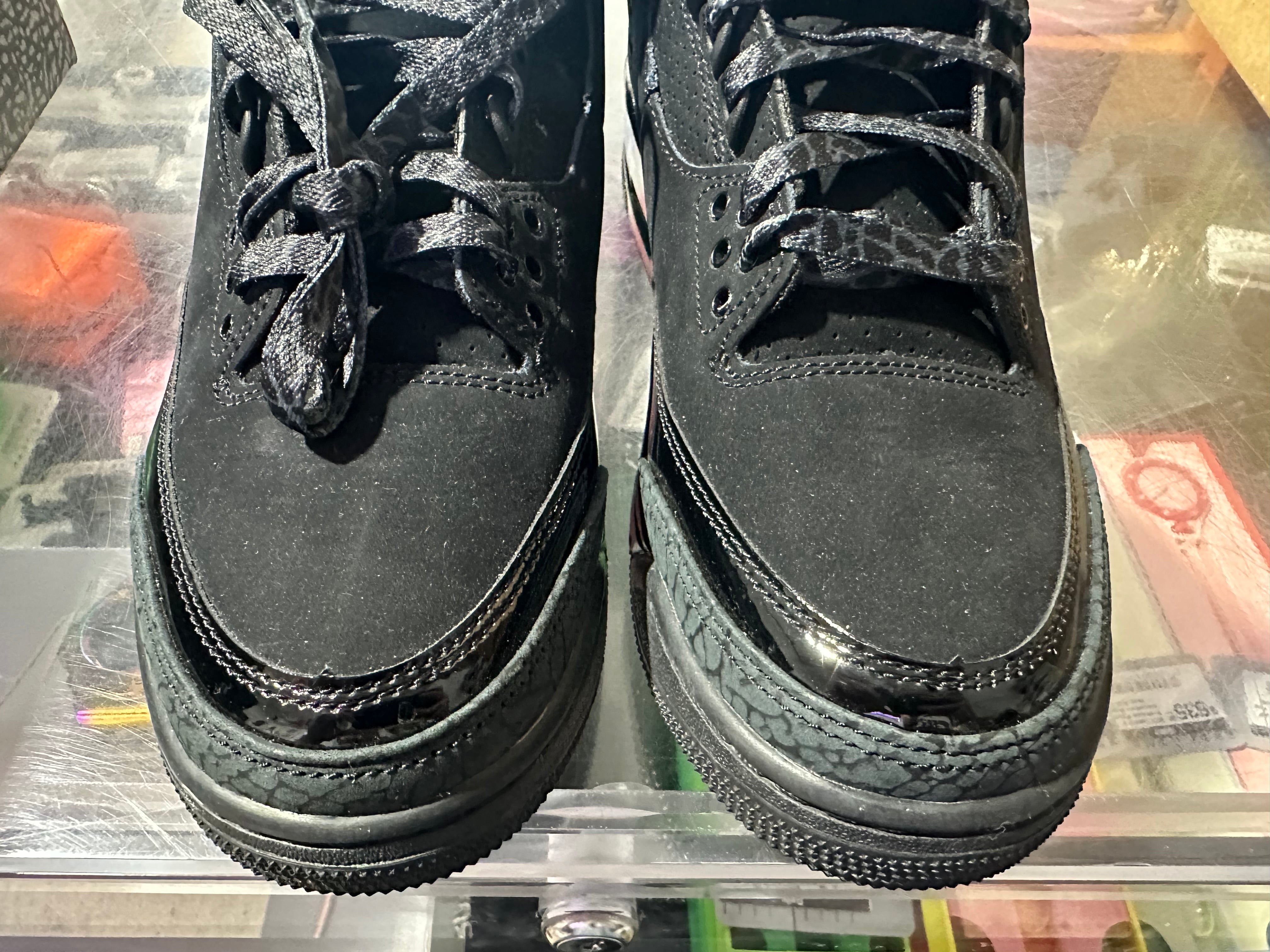 Air Jordan 3 Retro - Black Cat Size 8.5