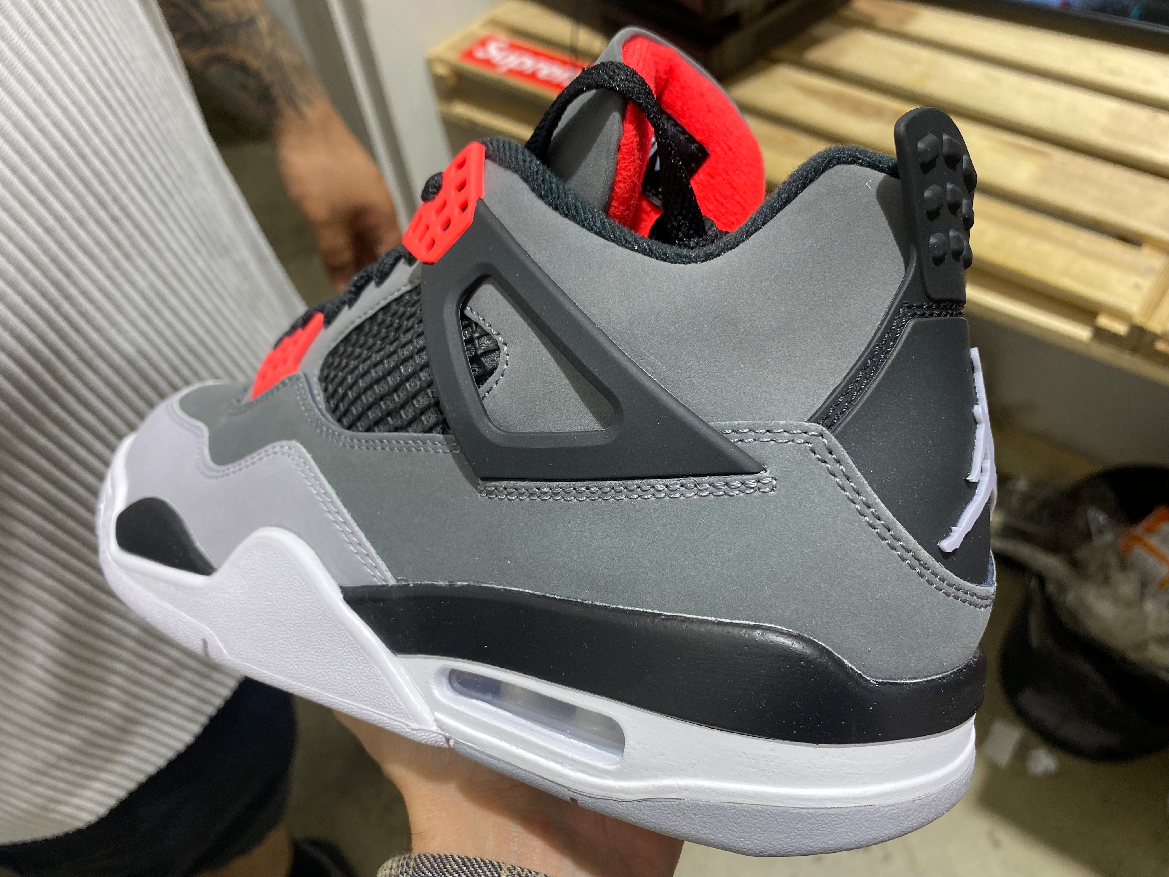 Air Jordan 4 Retro - Infrared