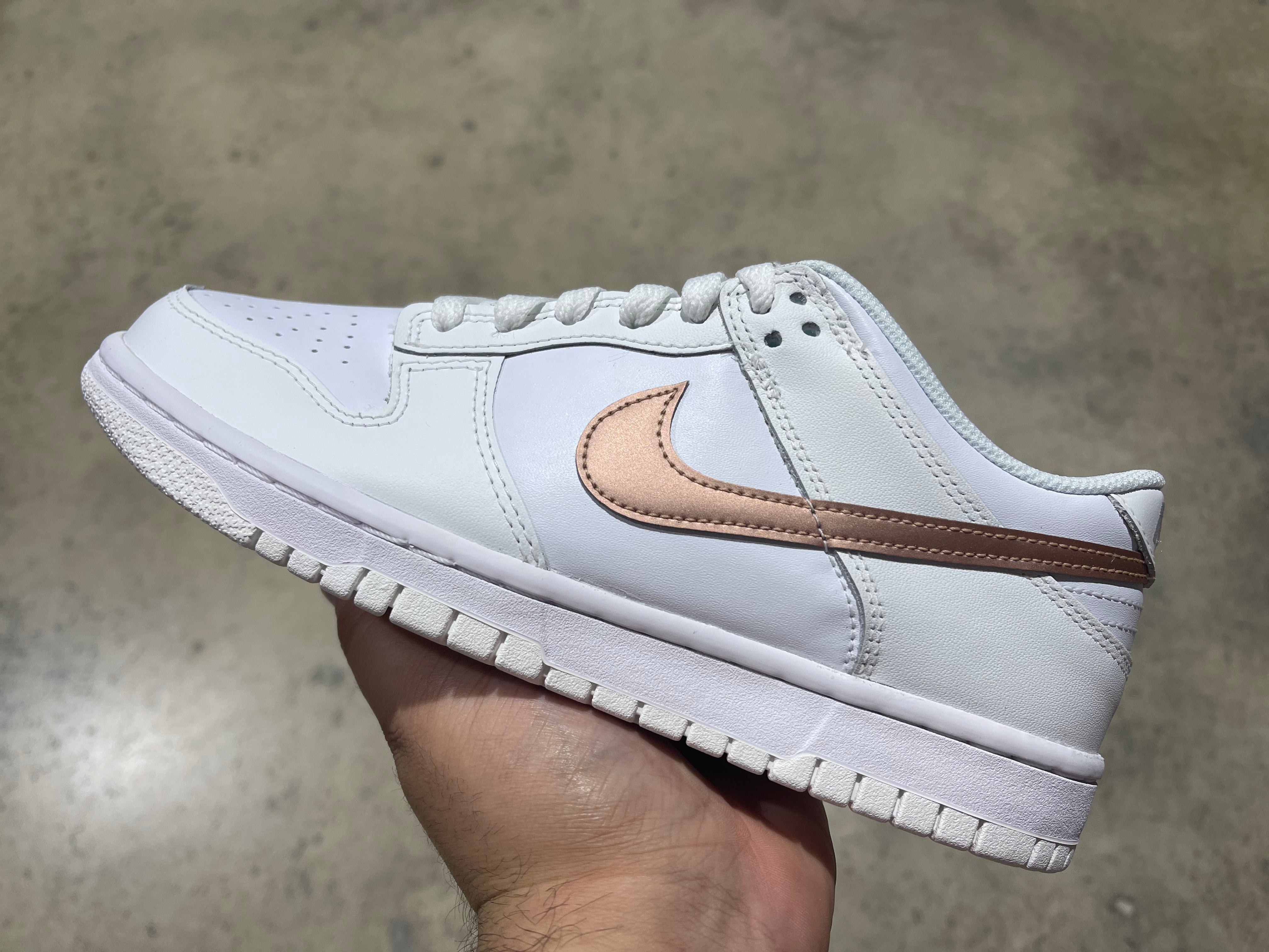 Nike Dunk Low (GS) - White / Pink