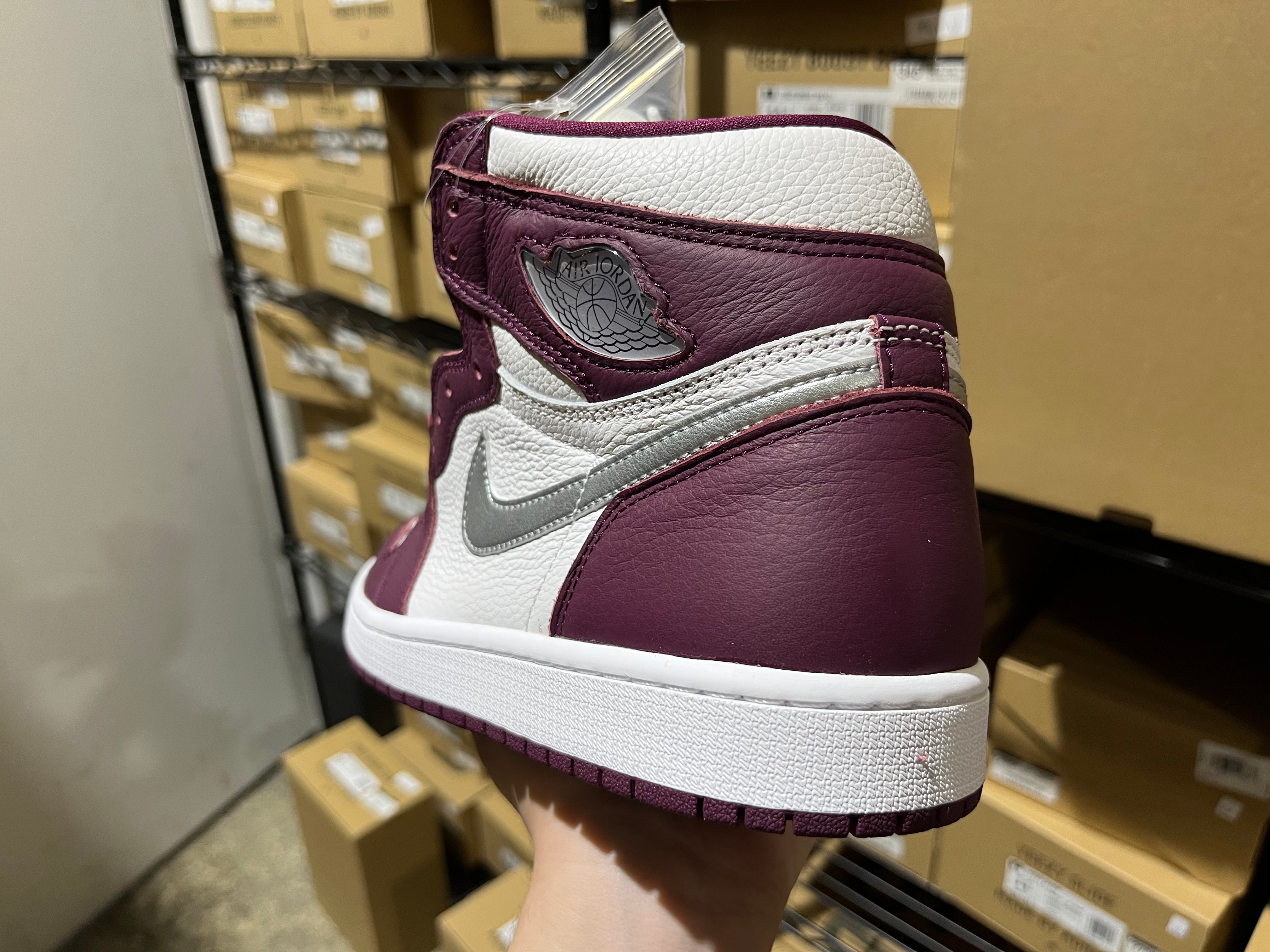 Air Jordan 1 Retro High OG - Bordeaux